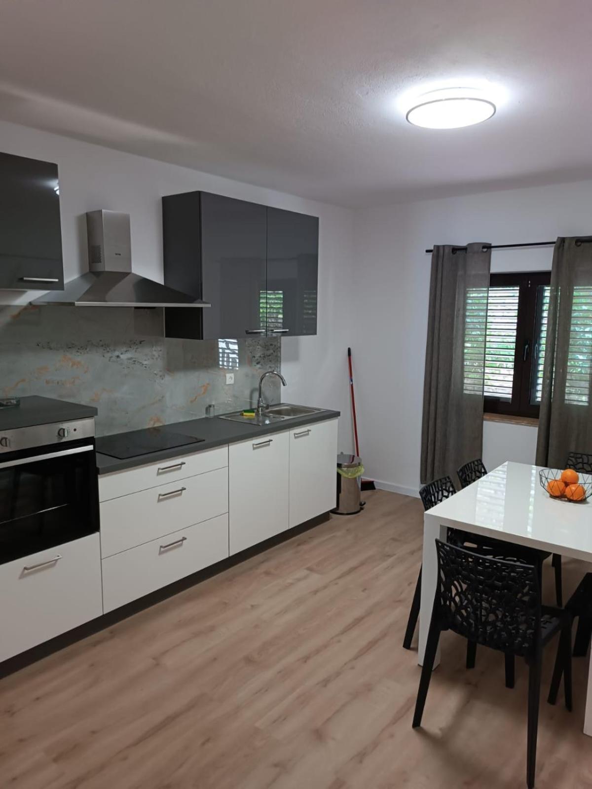 Apartamento Legin Živogošće Exterior foto